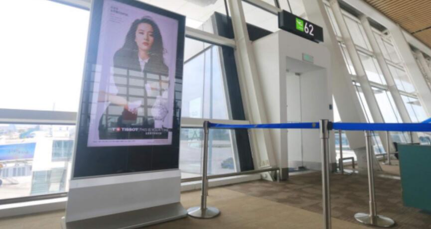 廈門機(jī)場(chǎng)刷屏廣告