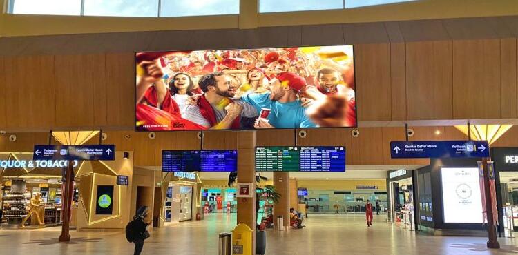 吉隆坡機場廣告